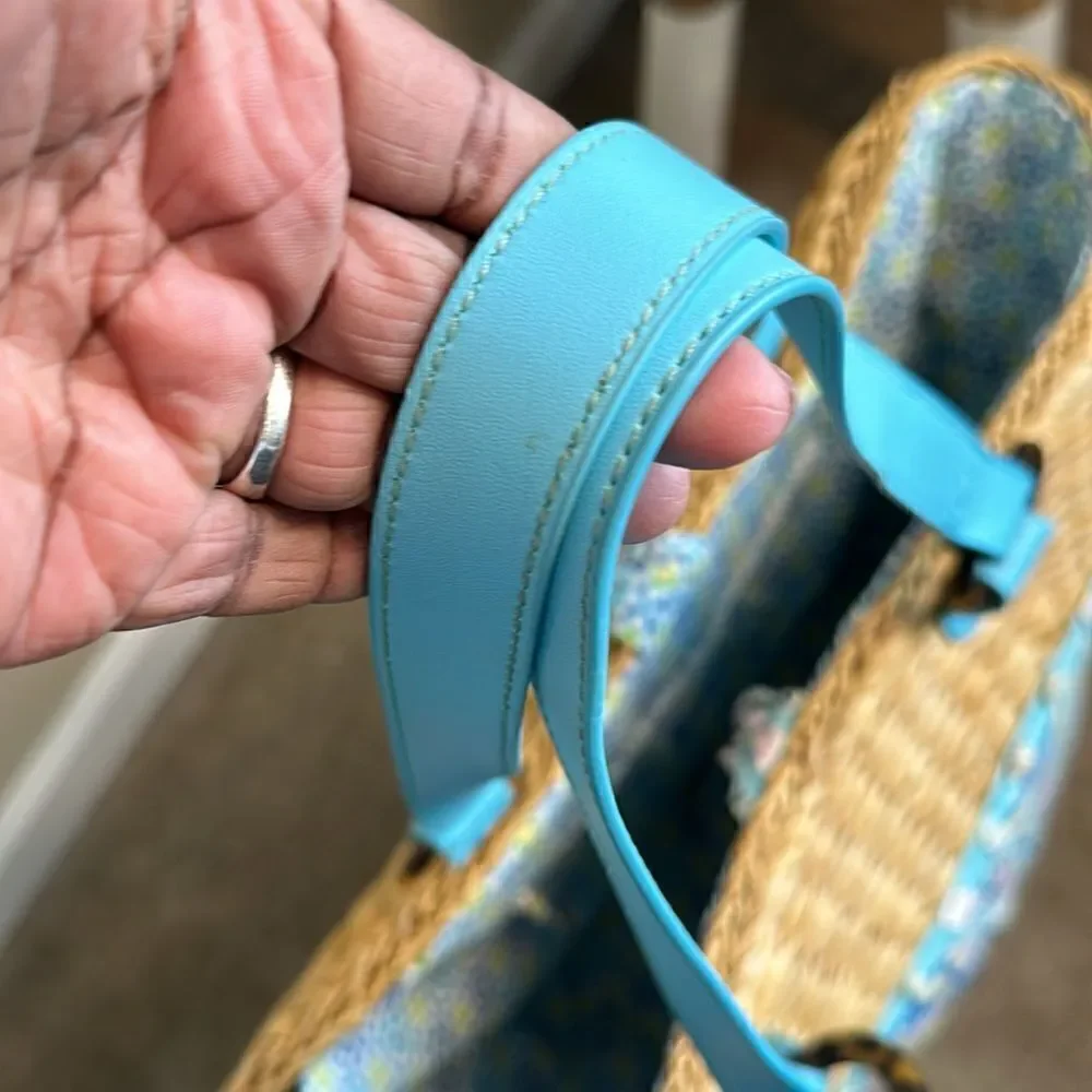 Vera Bradley Straw & Floral Print Spring/Summer Tote Bag